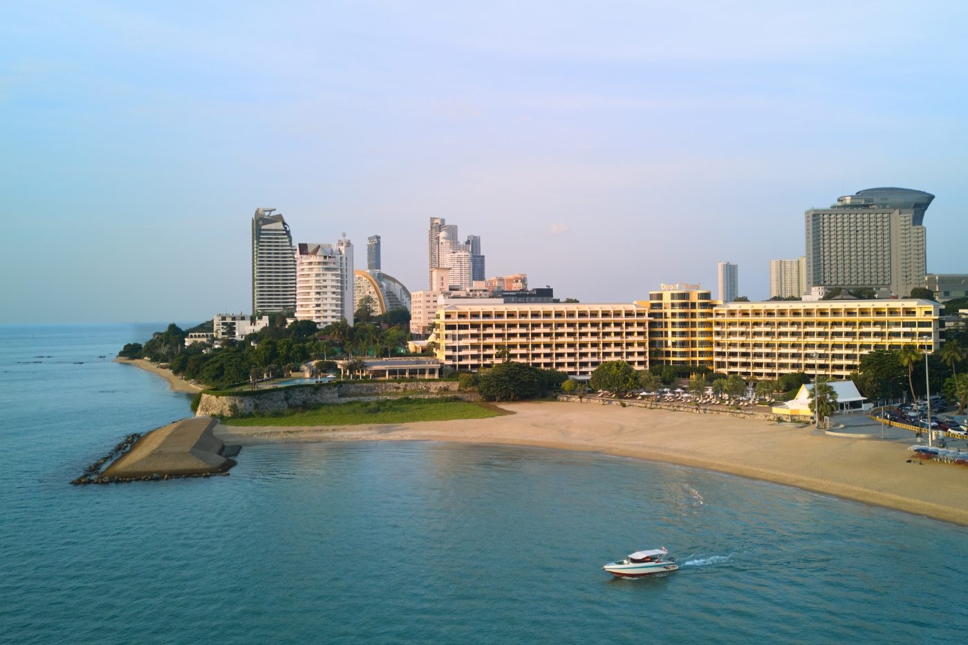 โรงแรมดุสิตธานี พัทยา